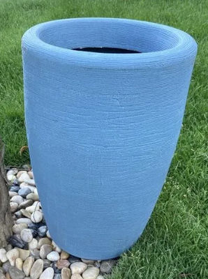Un buon prezzo. Vaso di plastica per fiori per esterni in linea