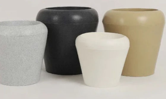 Lichte PE-tuinplantervormen gladde textuur gepersonaliseerde tuinplanters