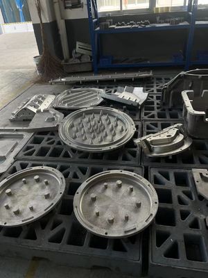 Professionelle Anpassung von rotomisierten Aluminiumformen für verschiedene Formen