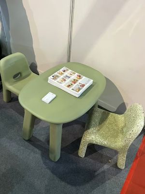 로토 molded 가구 플라스틱 학습 테이블과 의자 지원 블래스팅 닦는 사용자 정의