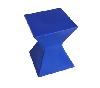 Un buen precio. Asiento de plástico para exteriores Logotipo personalizado de una pieza Roto Mold Taburete de plástico duradero y versátil para exteriores en línea